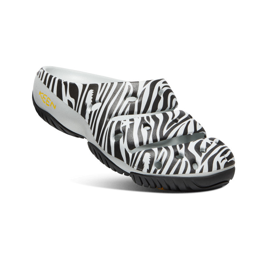 Black White Men Keen Yogui Arts Slides | ZQX1224EH