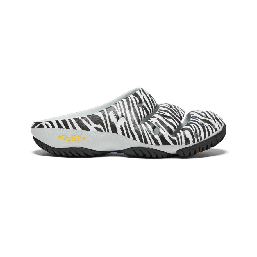 Black White Men Keen Yogui Arts Slides | ZQX1224EH